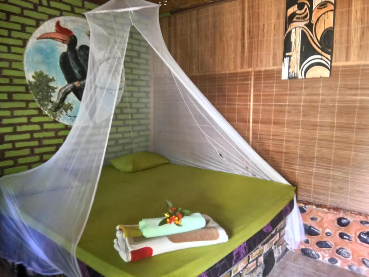Lucky Bamboo'Bungalows-Resto And Orangutan Jungle Trekking Tours 부킷 라왕 외부 사진